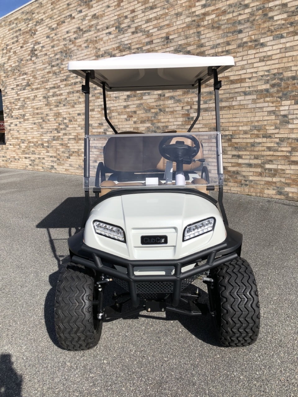 Club car Onward Lifted Metallic Glacier White w/ Light Beige Seats
